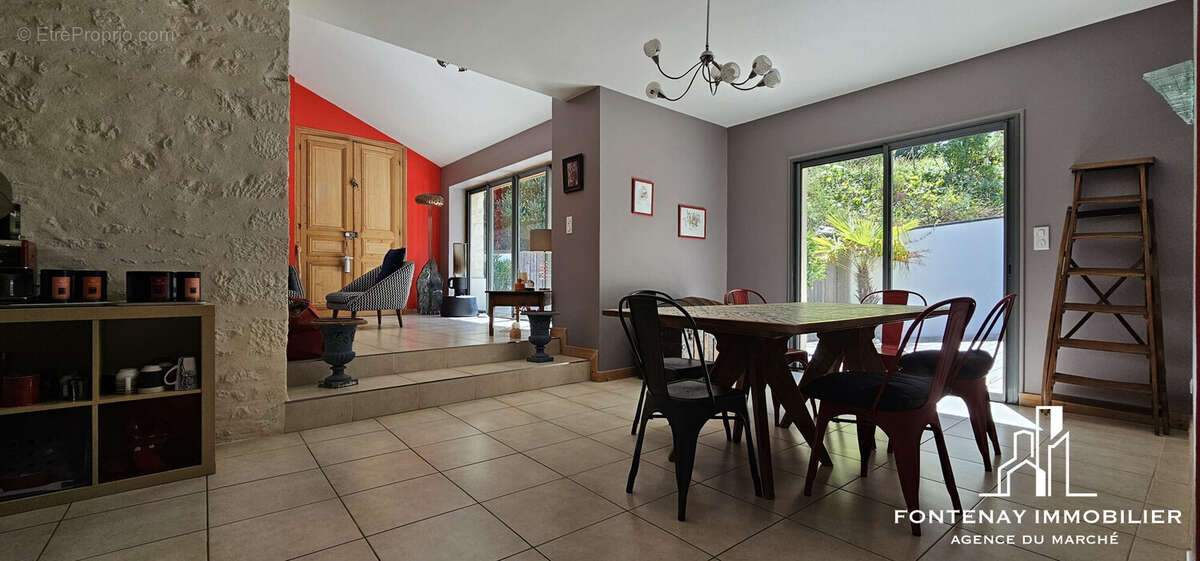 Maison 204 m² à Sansais  - photo 5