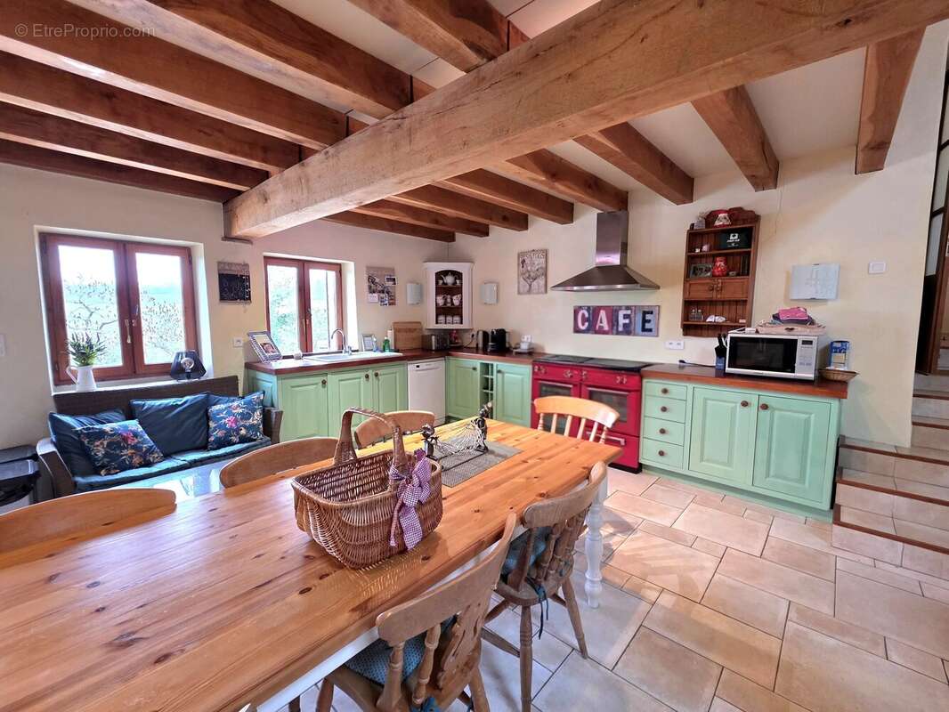 Appartement à SAINT-CAPRAISE-D'EYMET