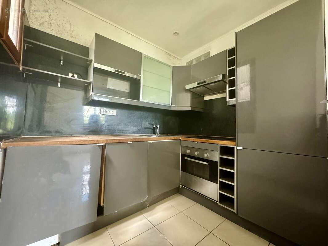 cuisine  - Appartement à LIVRY-GARGAN