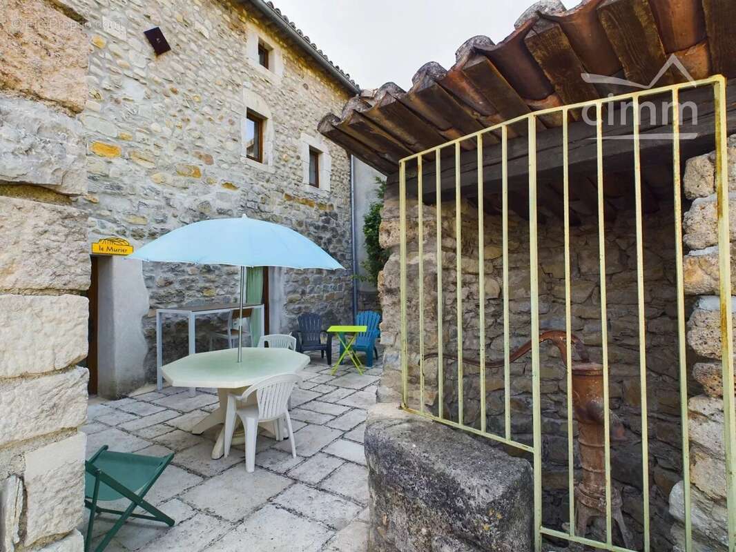 Maison à GROSPIERRES