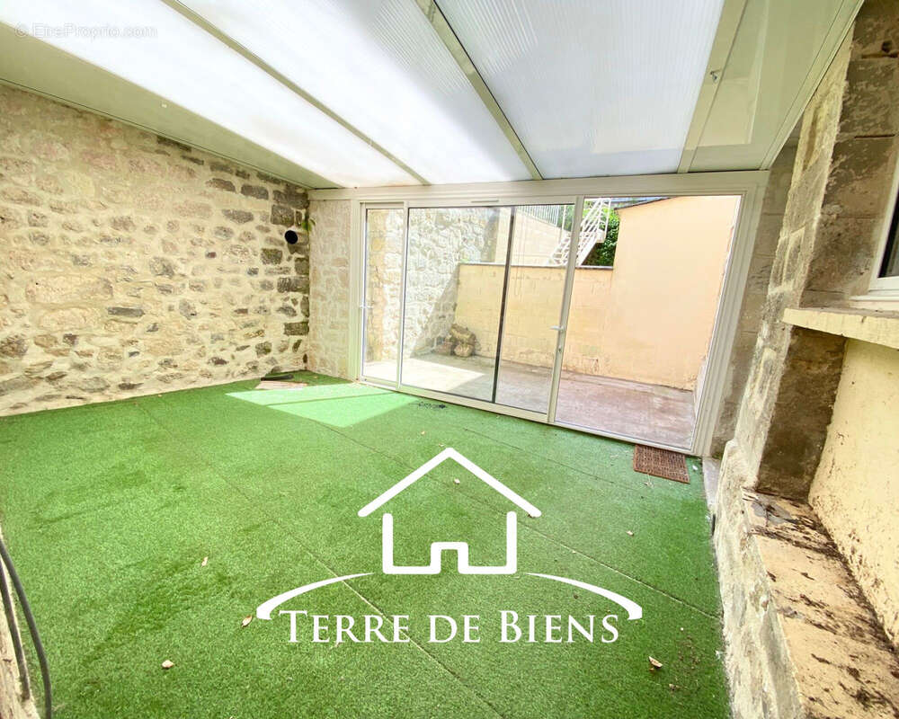 Maison de caractère de 160 m2   Beaux volumes, patio, jardin clos et fort potentiel d'aménagement   Pommiers - photo 14
