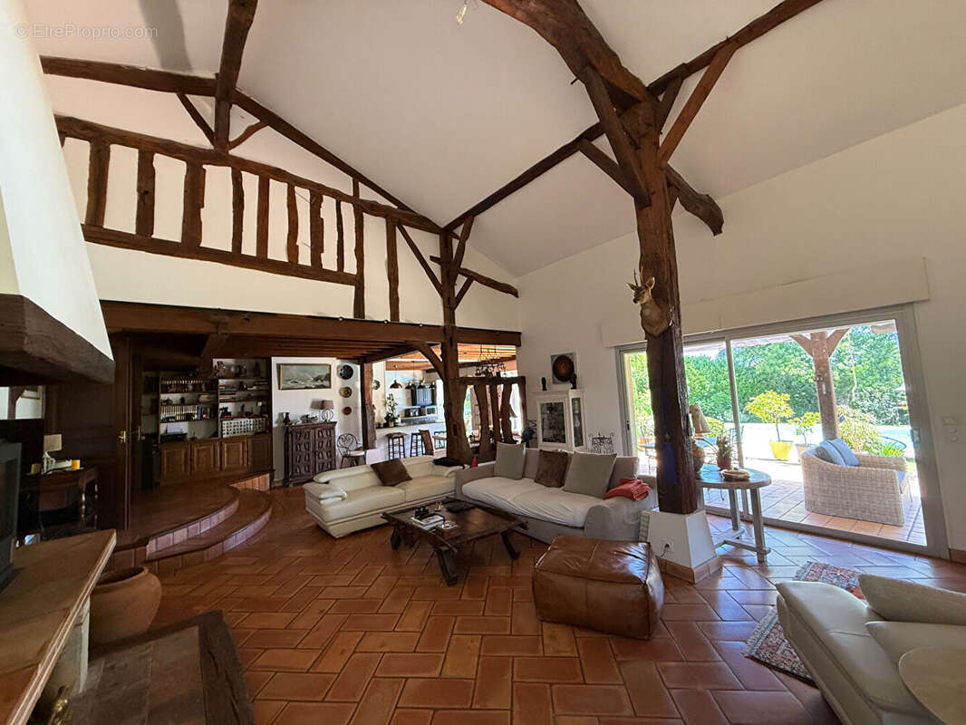 Maison à CANCON
