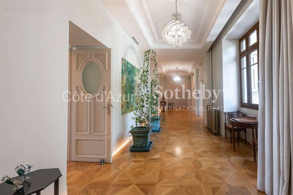Le Majestic Nice appartement Belle Époque rénové de 260 m² avec balcon - photo 3