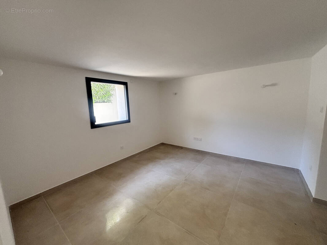 Appartement à CARRY-LE-ROUET