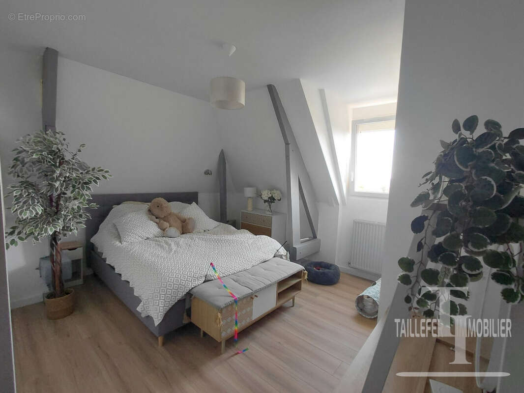 Maison 316 m² à Trelissac  - photo 7