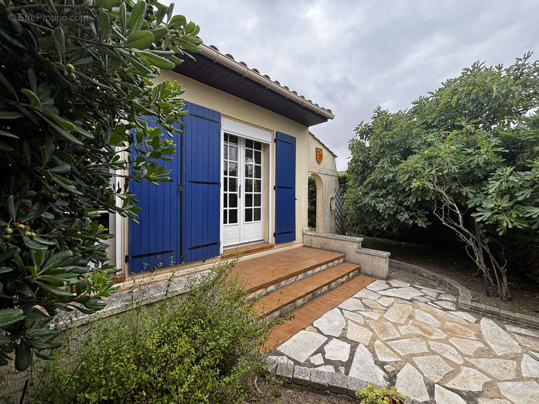 Maison à POMEROLS