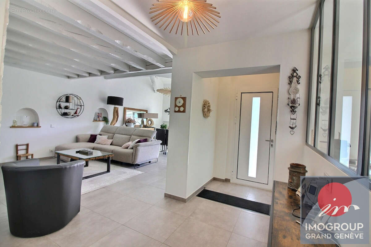 Maison à DIVONNE-LES-BAINS