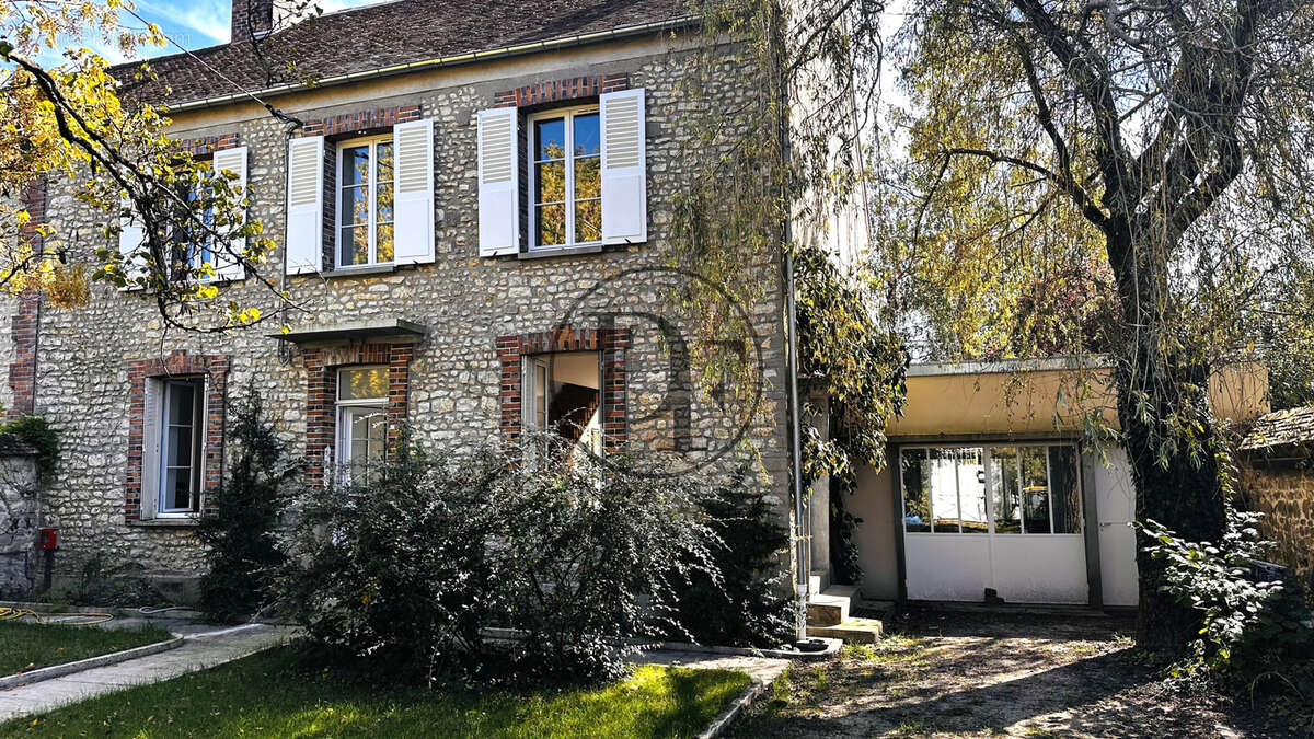 Maison à BOURRON-MARLOTTE