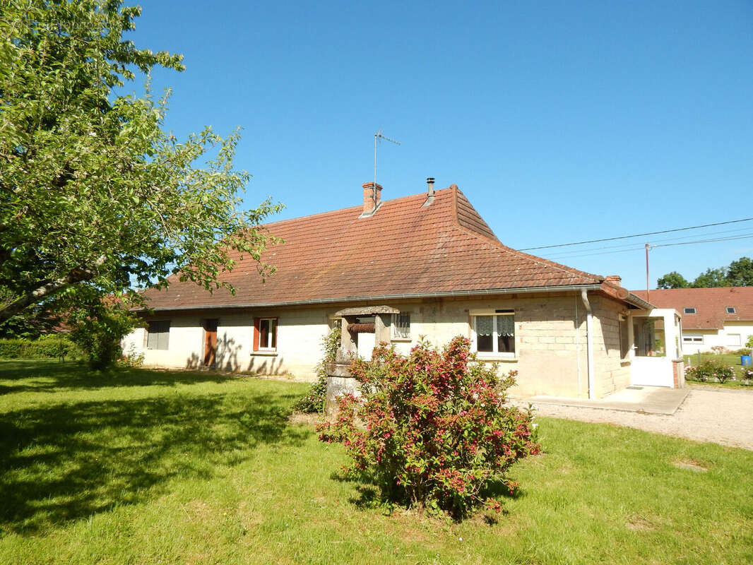 Photo 3 - Maison à BLETTERANS