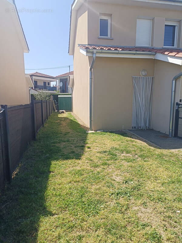 Maison à SAINT-MAURICE-L'EXIL