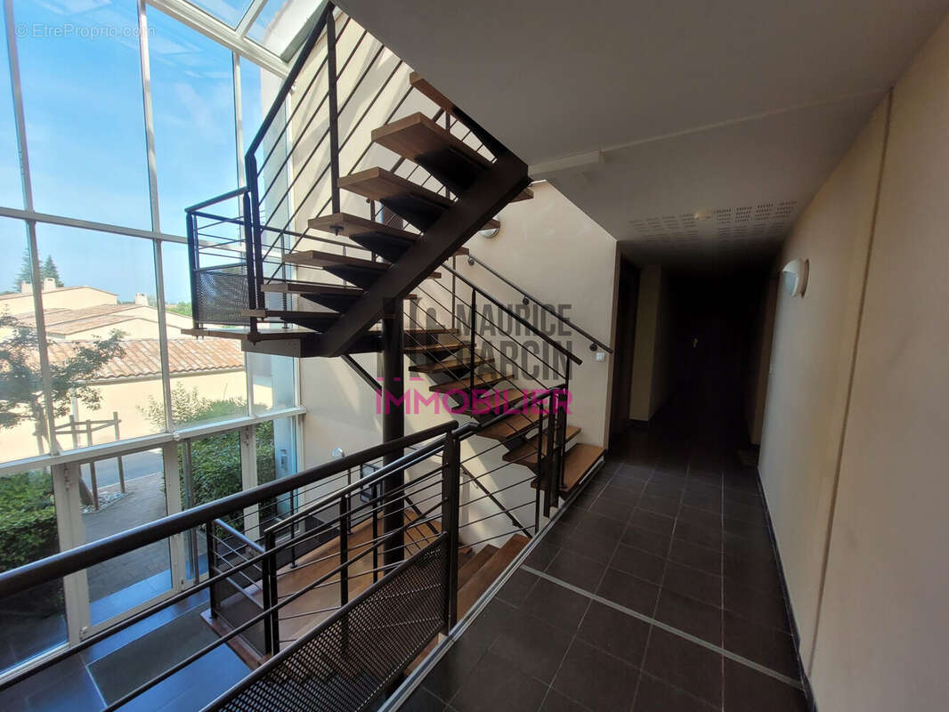 Appartement à L'ISLE-SUR-LA-SORGUE