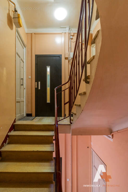 Appartement à MARSEILLE-5E