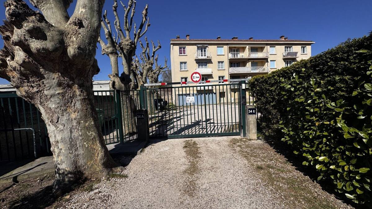Parking à AVIGNON