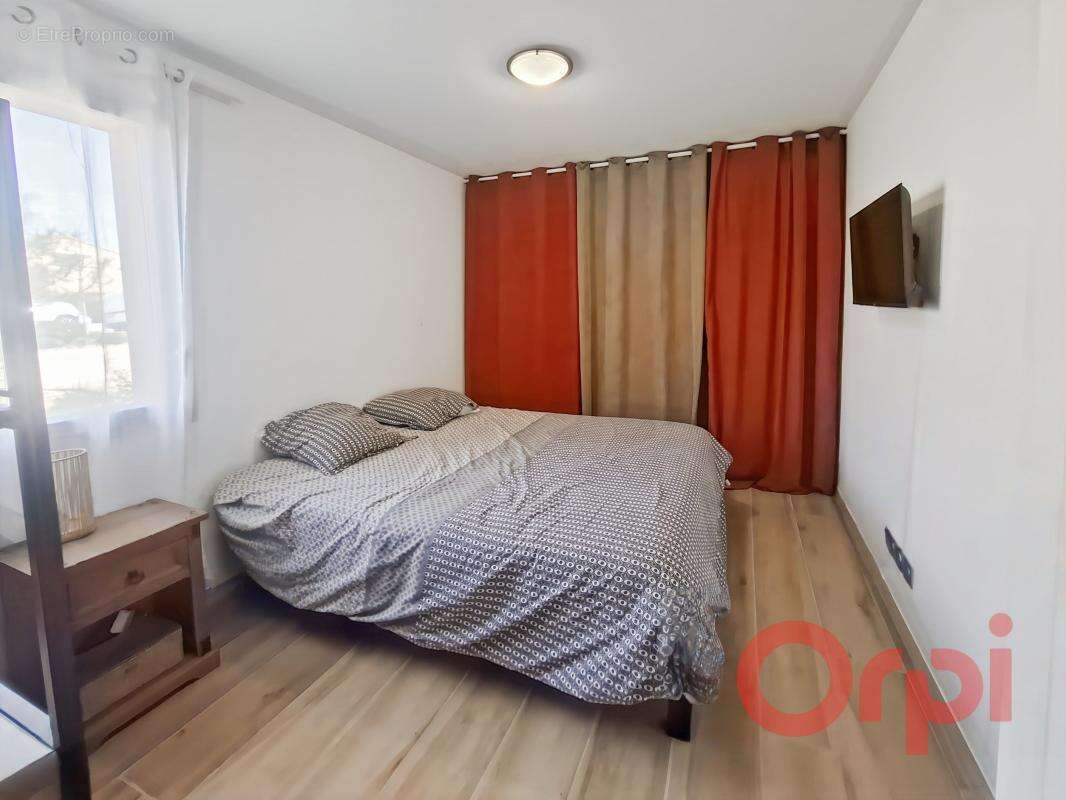 Appartement à VENELLES