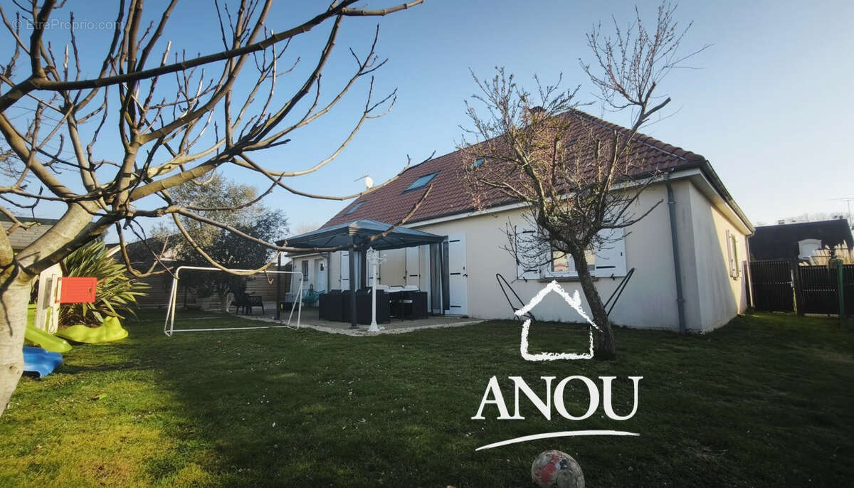 Maison à SAINT-DENIS-LES-PONTS