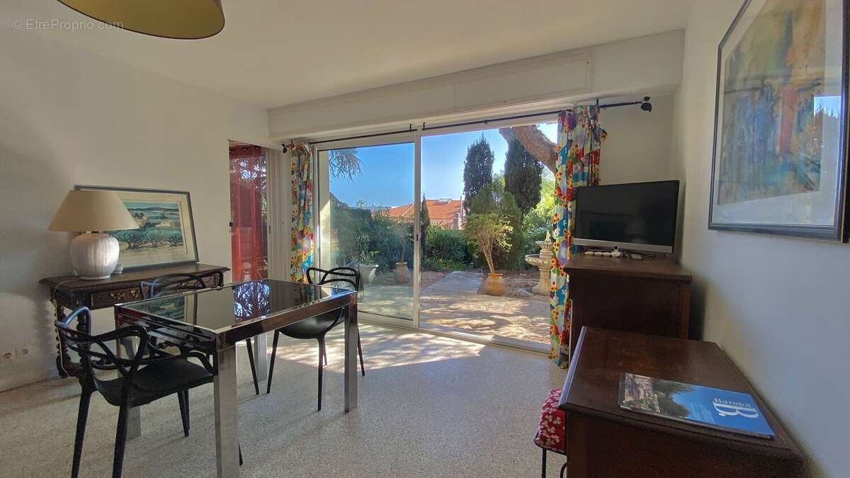 Photo 2 - Appartement à BANDOL