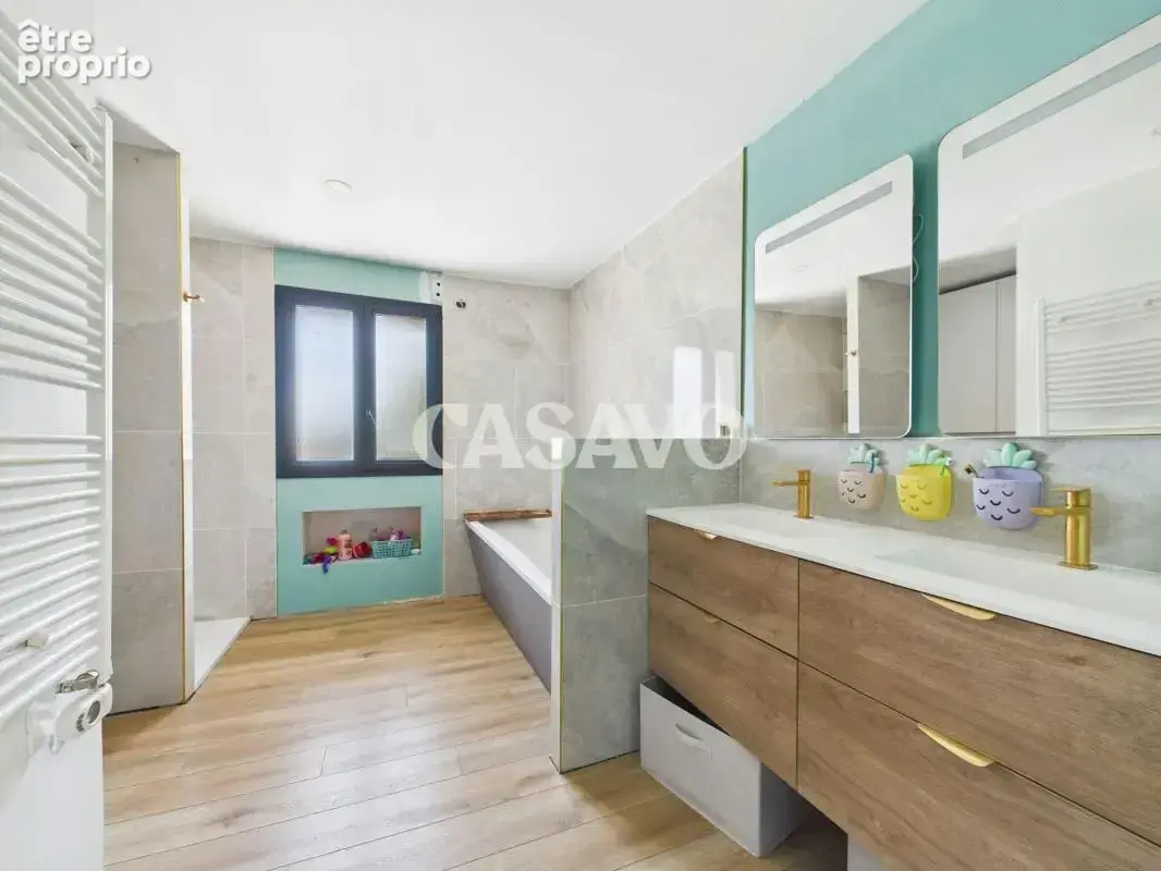 Vente Maison 7 pièces de 205m² - 38121 Reventin-Vaugris - photo 10