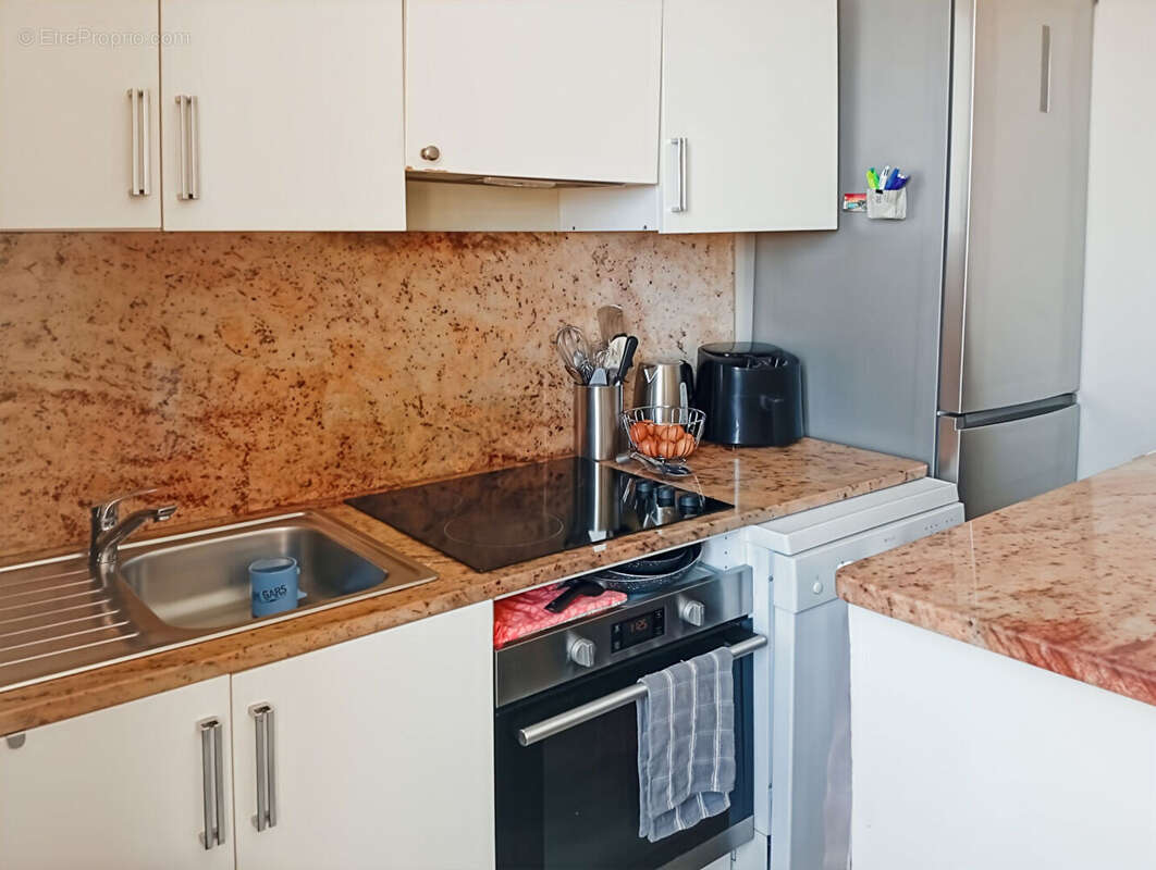 Appartement à MARSEILLE-16E