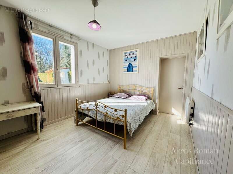 Maison à MONTPON-MENESTEROL