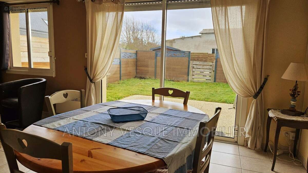 Maison à AGON-COUTAINVILLE
