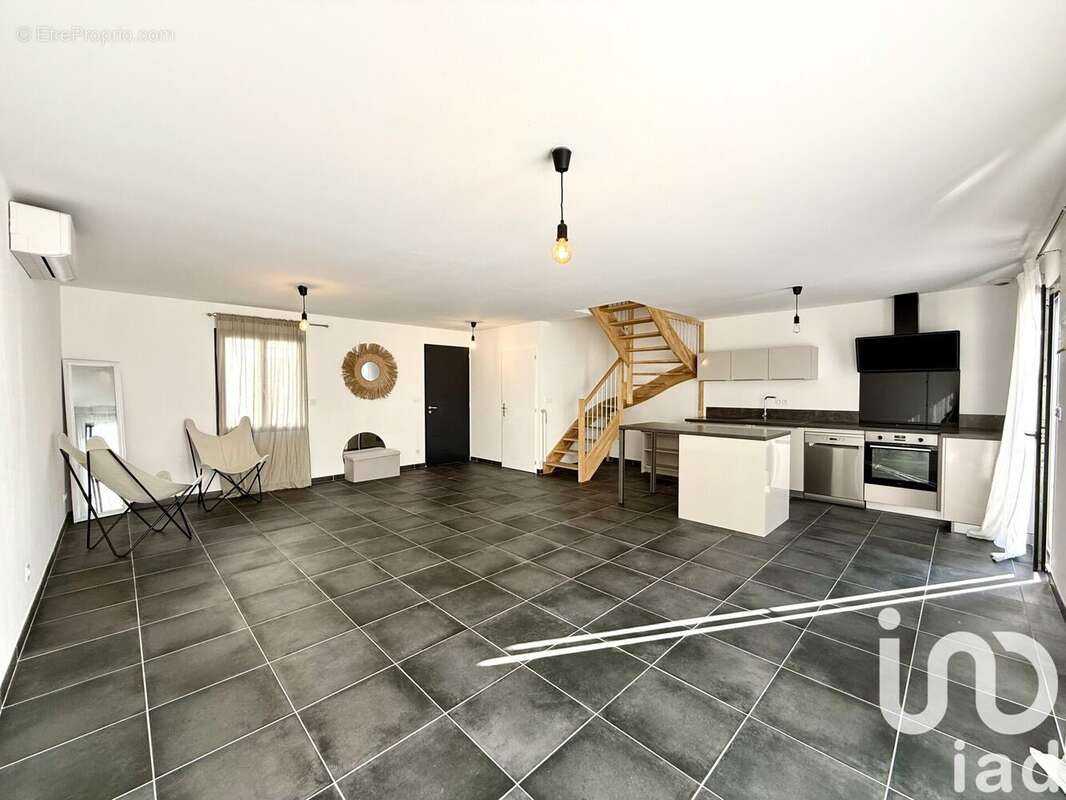 Photo 5 - Maison à REMOULINS