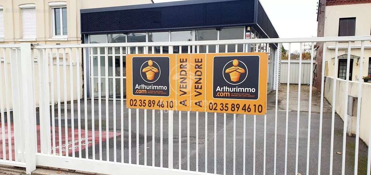 Commerce à DEVILLE-LES-ROUEN