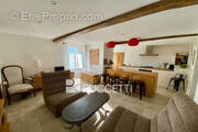 Appartement à COURSEGOULES