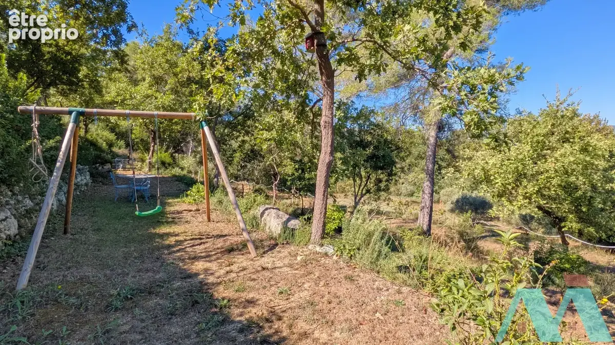 Maison rénovée 5 pièces 180m2 sur terrain 8700m2 en Provence - photo 24