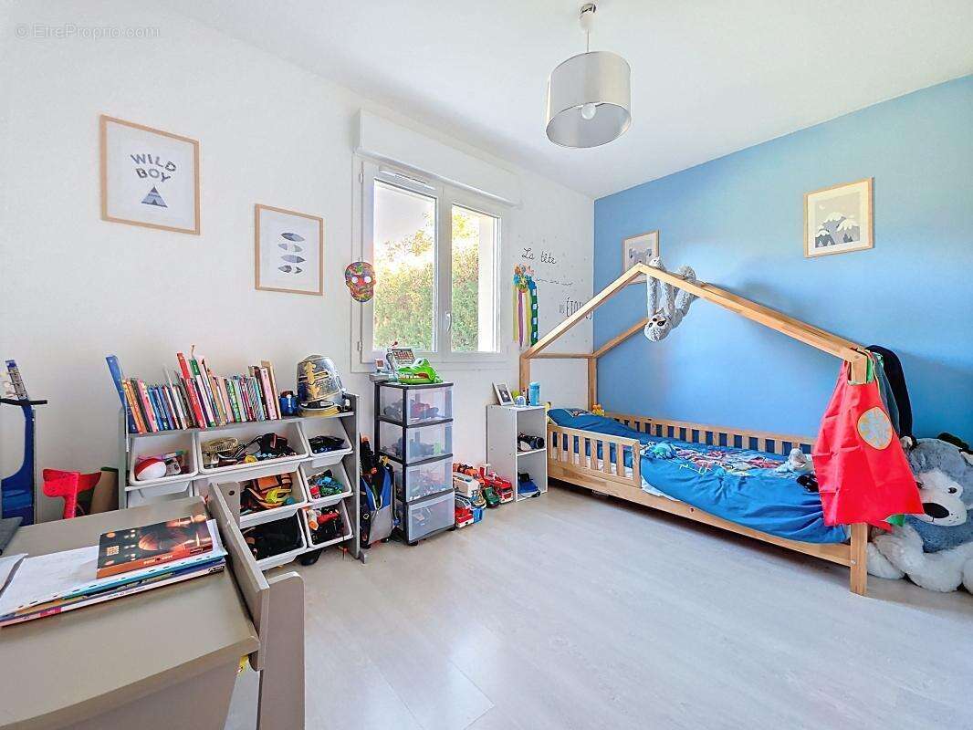 Maison à SAINT-PIERRE-DE-CHANDIEU