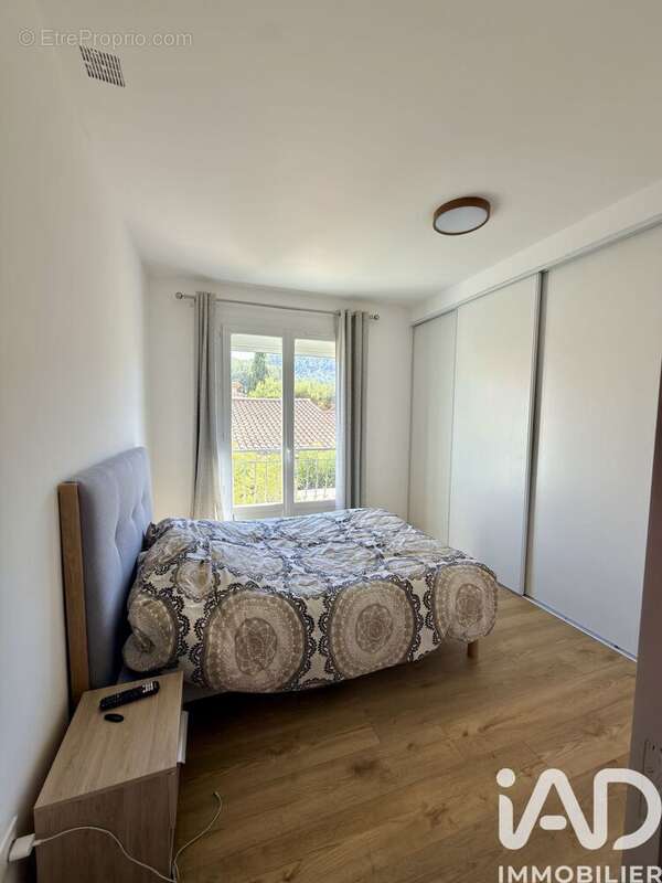 Appartement 88 m² à Aubagne  - photo 5