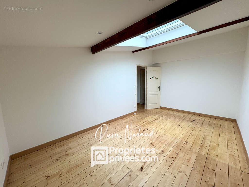 Maison à SAINT-EMILION