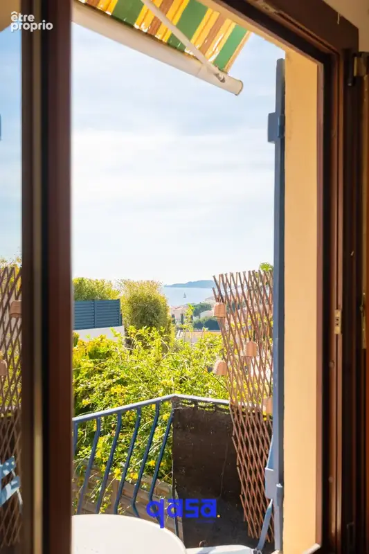 Maison de ville 6 pièces - traverse confidentielle, calme absolu, vue mer - photo 4
