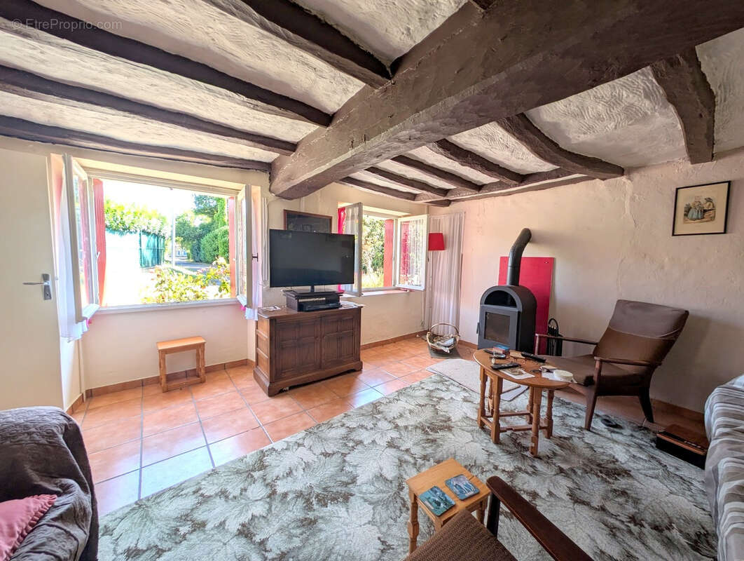 Charmante fermette sur terrain 526m2 - photo 4