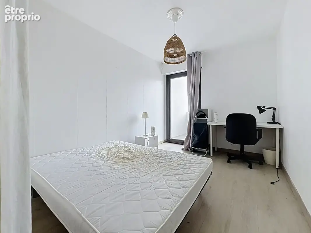 Appartement 4 pièce(s) - 79.86 m² proche tram et facs - photo 10