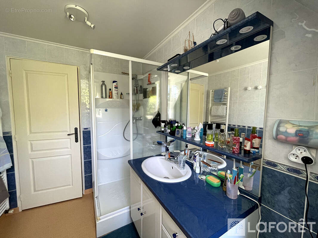 Maison à SAINT-MARTIN-SOUS-VIGOUROUX