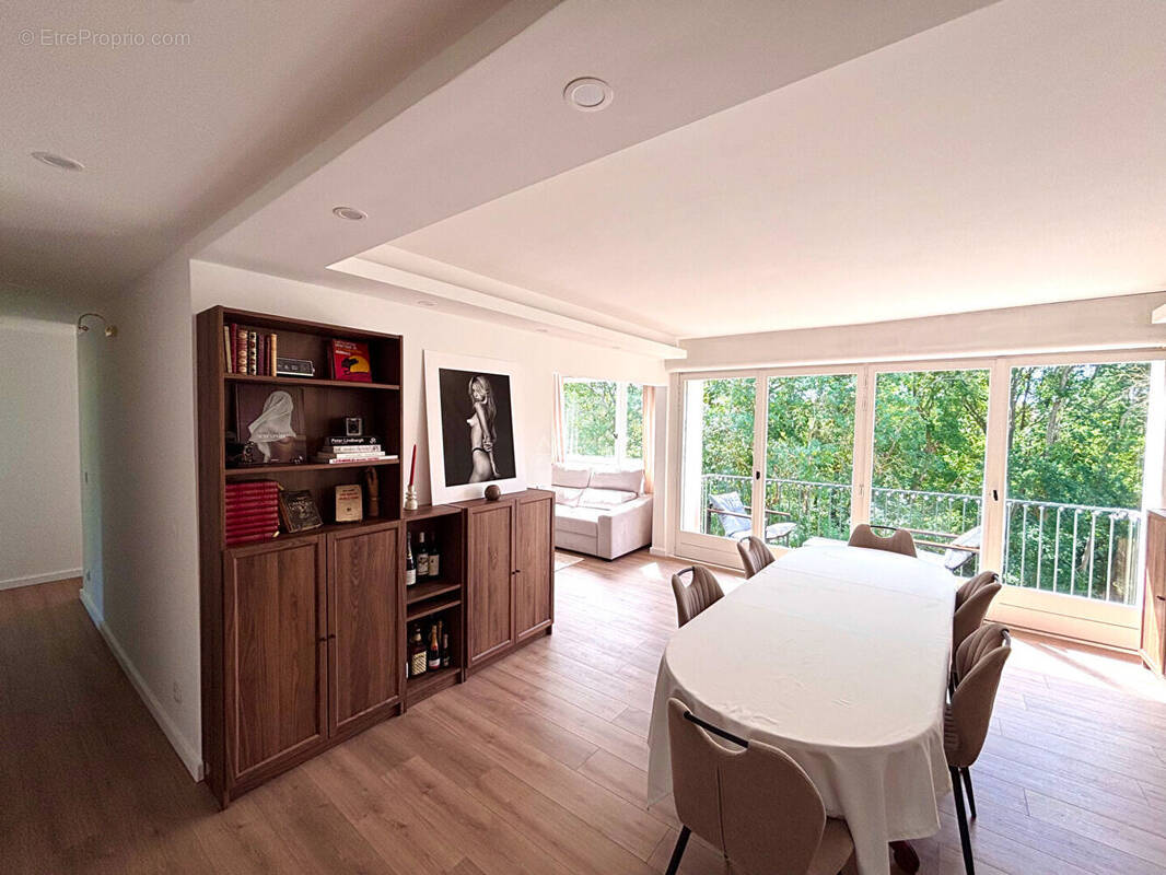 Appartement à VERNEUIL-SUR-SEINE