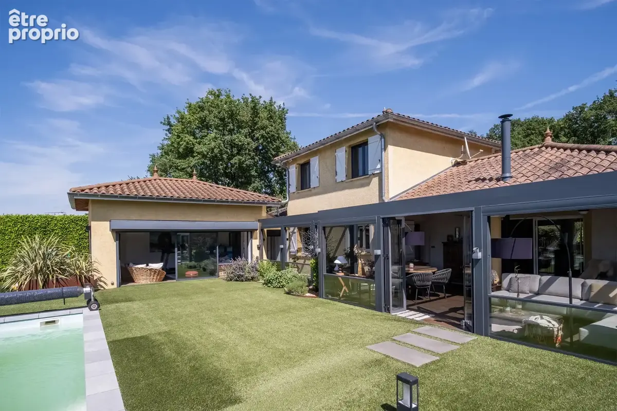 6733- MONTMERLE SUR SAONE Villa d'exception - photo 2