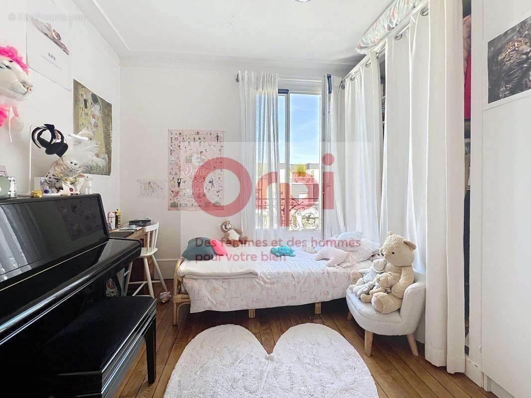 Appartement à ISSY-LES-MOULINEAUX