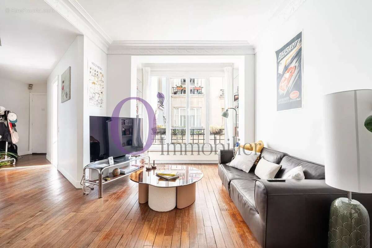 Appartement à PARIS-19E