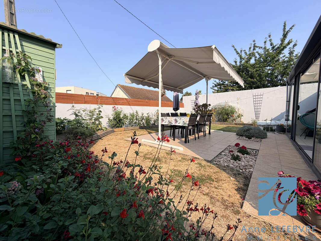 Exclusivité ! maison de 6 pièces avec garage et jardin - photo 9