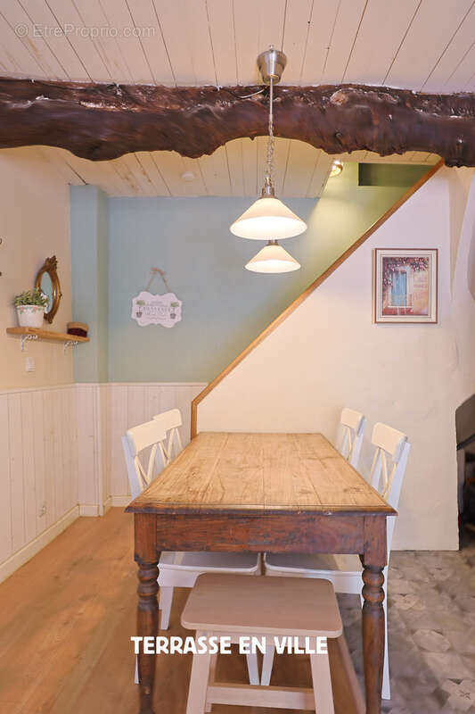 Appartement à EVENOS