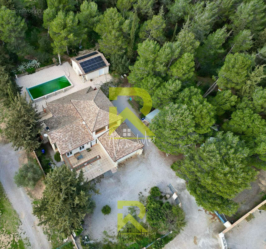 Maison à LEZIGNAN-CORBIERES