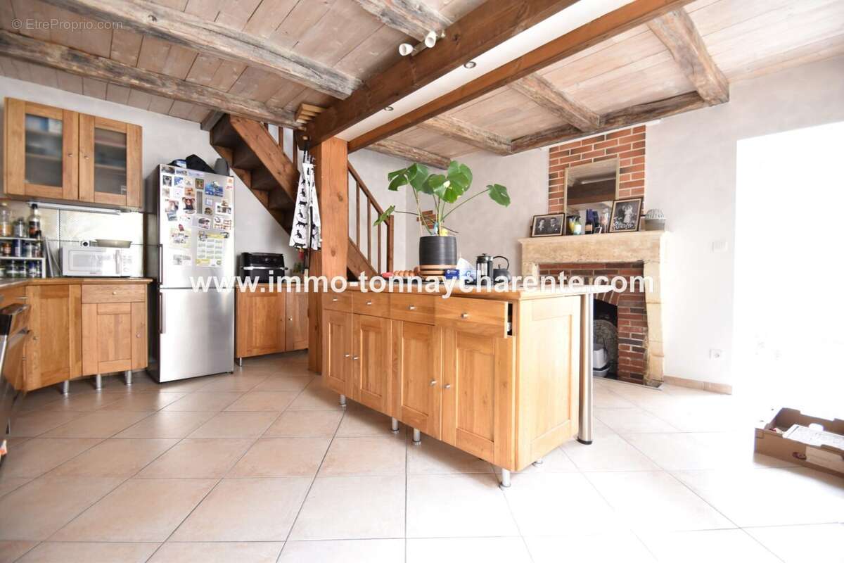 Maison à TONNAY-CHARENTE
