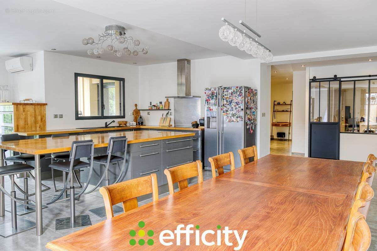 Appartement à SAINT-ROMAIN-EN-GAL