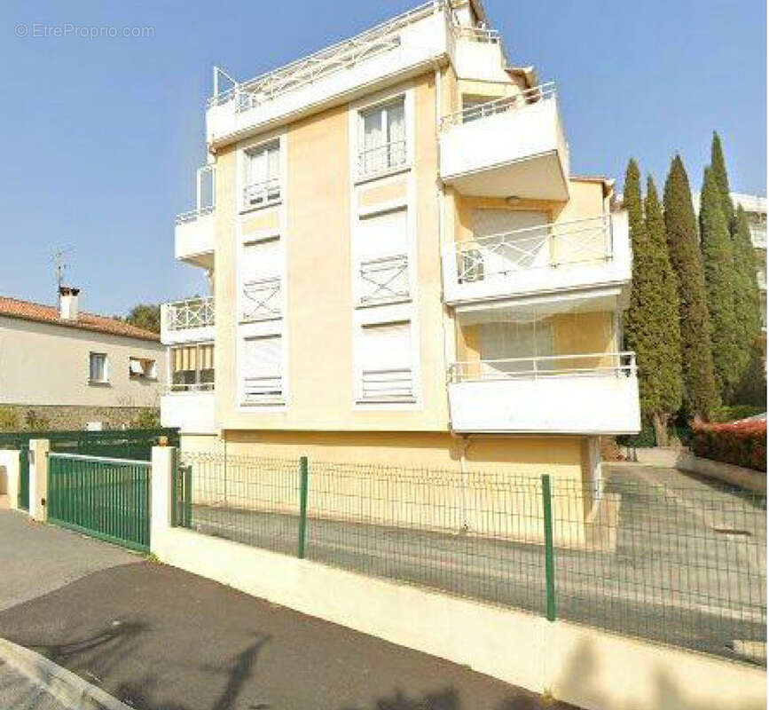 Appartement à SAINT-RAPHAEL