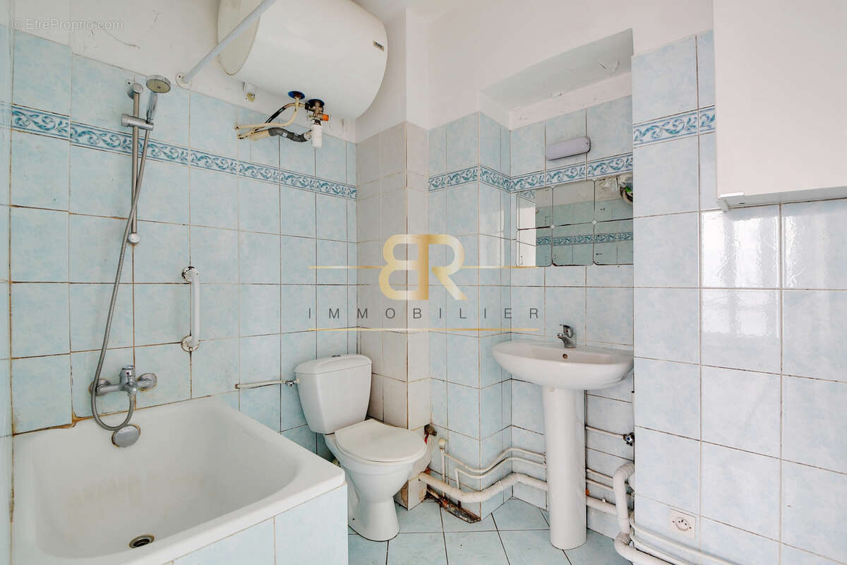 Appartement à PARIS-10E