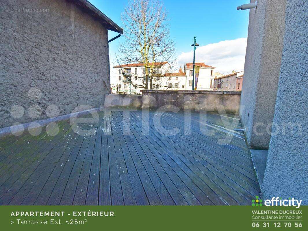 Appartement à CHAZELLES-SUR-LYON