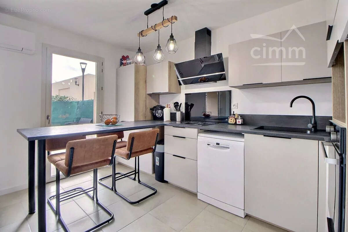 Appartement à LOUPIAN