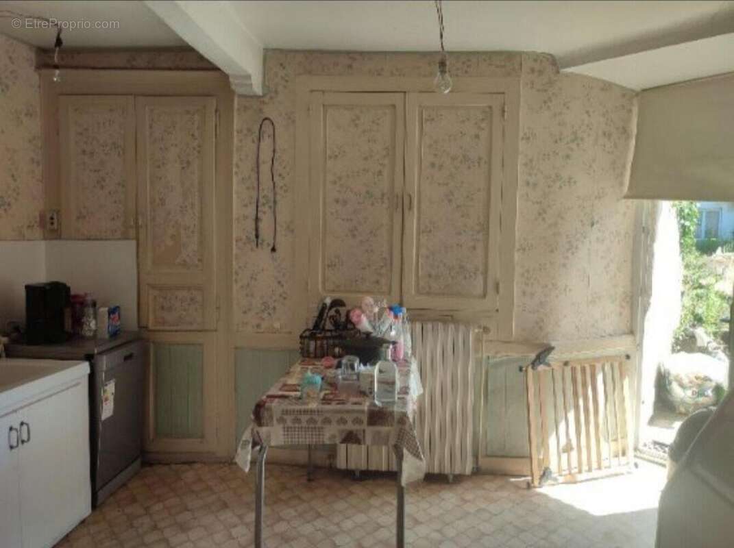 Maison 76 m² à Bais  - photo 4