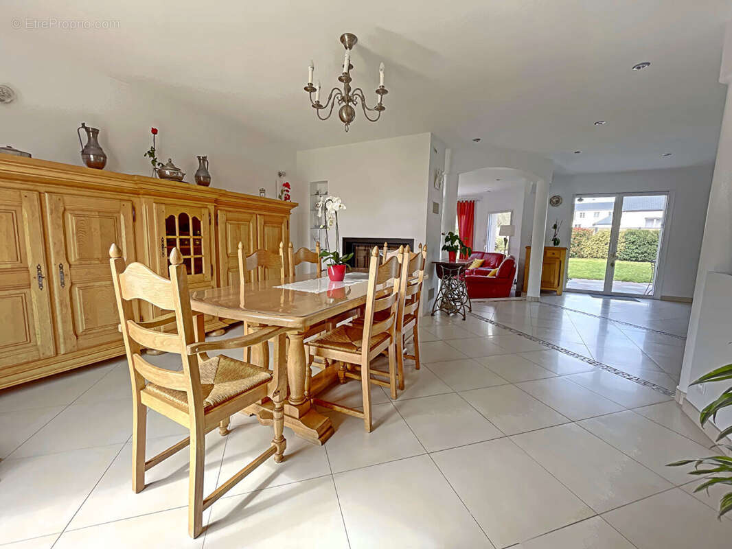 Maison à GRANDCHAMPS-DES-FONTAINES